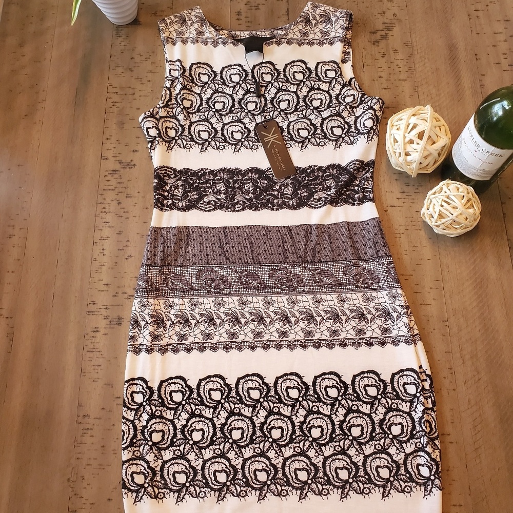 NWT Kardashian kollection womens midi dress